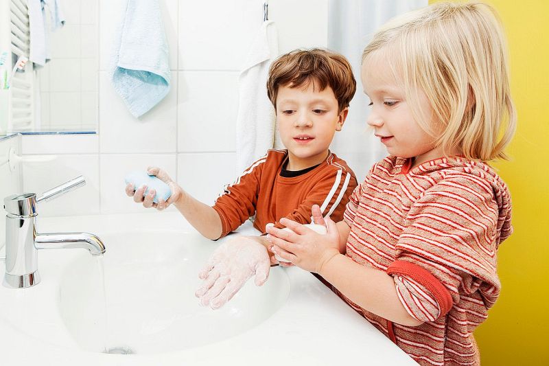 Fotografie (Zimná epidémia gastroenteritídy: Vieme si umývať ruky?)